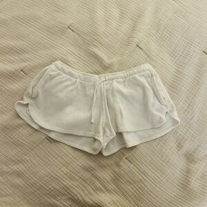 White Brandy Melville shorts